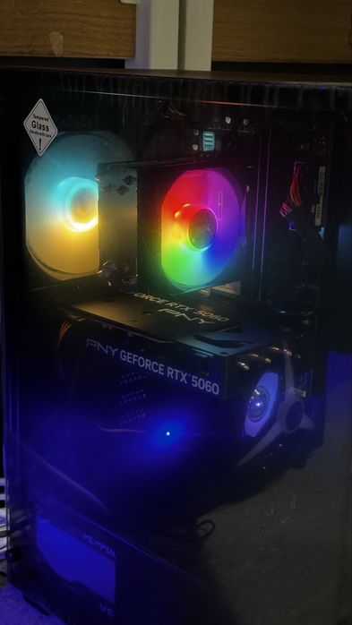Core i5 RTX5060 8GB