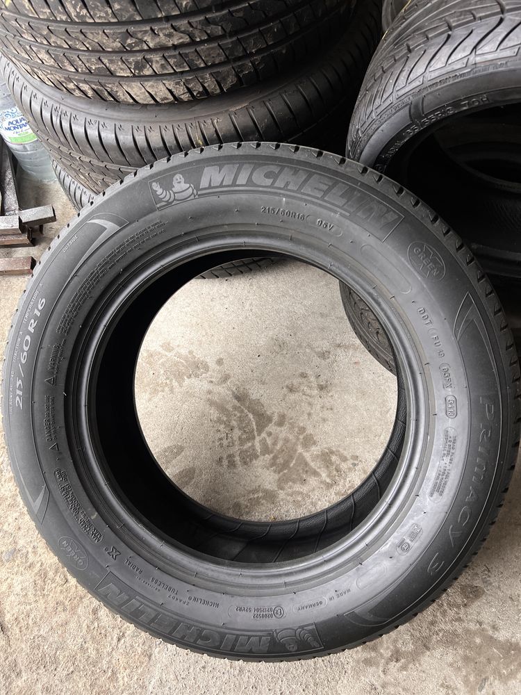 2 anvelope vara 215/60/16 , Michelin !