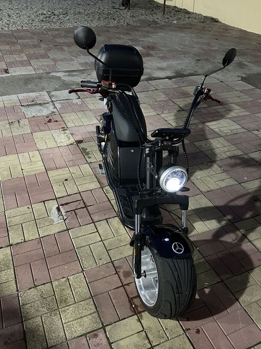 Vand scuter electric