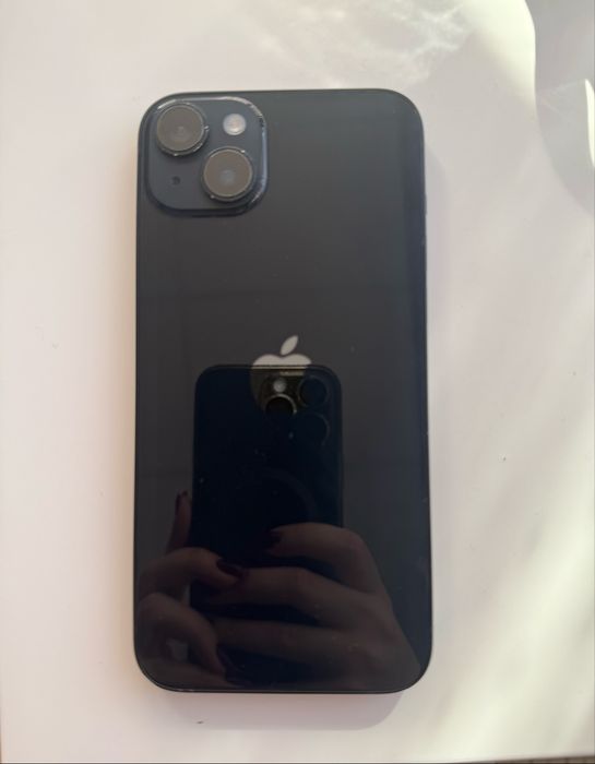 Продавам IPhone 14 plus