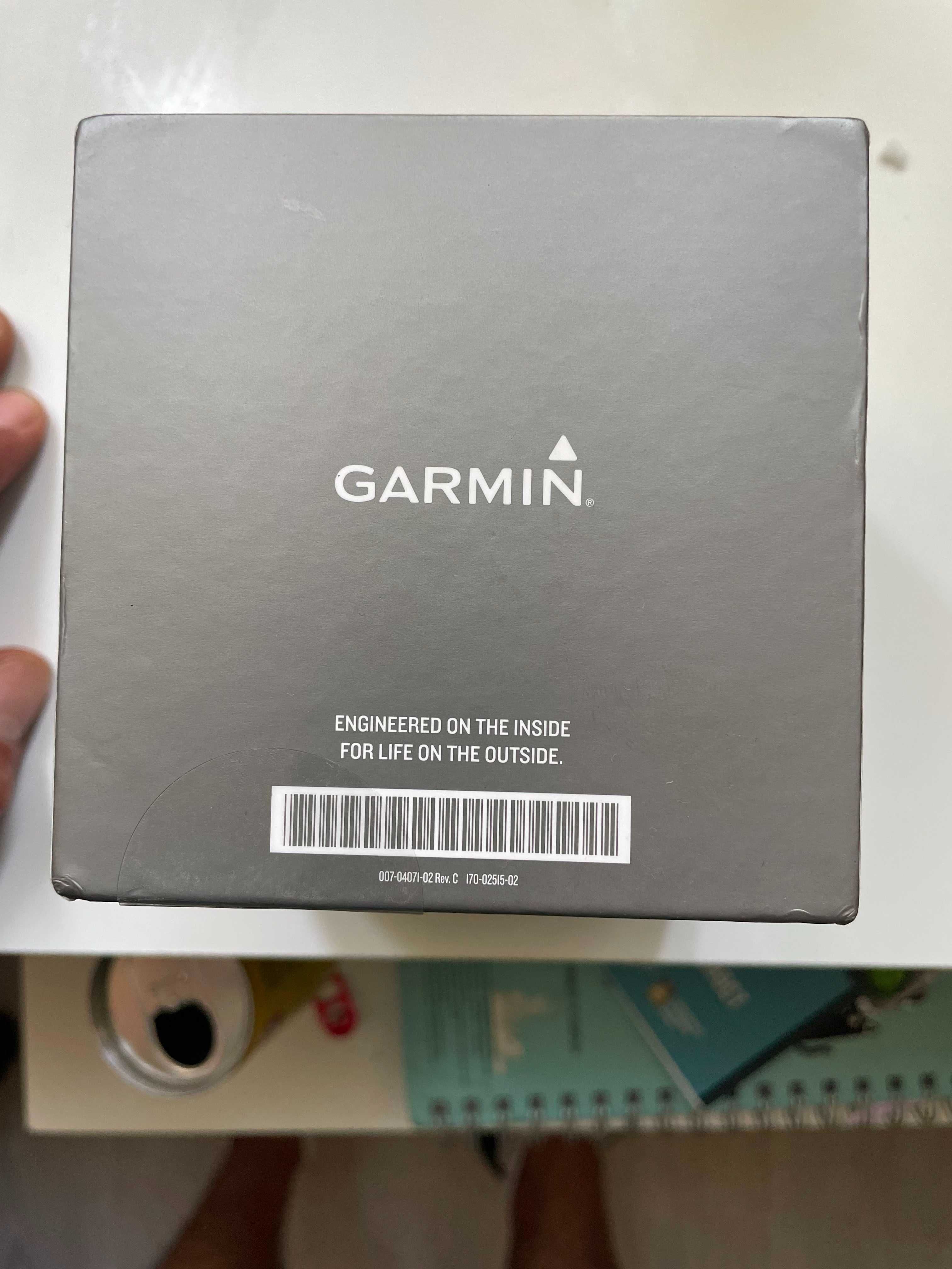 Нов, Неразопакован Garmin Epix 2 Saphire/Titanium