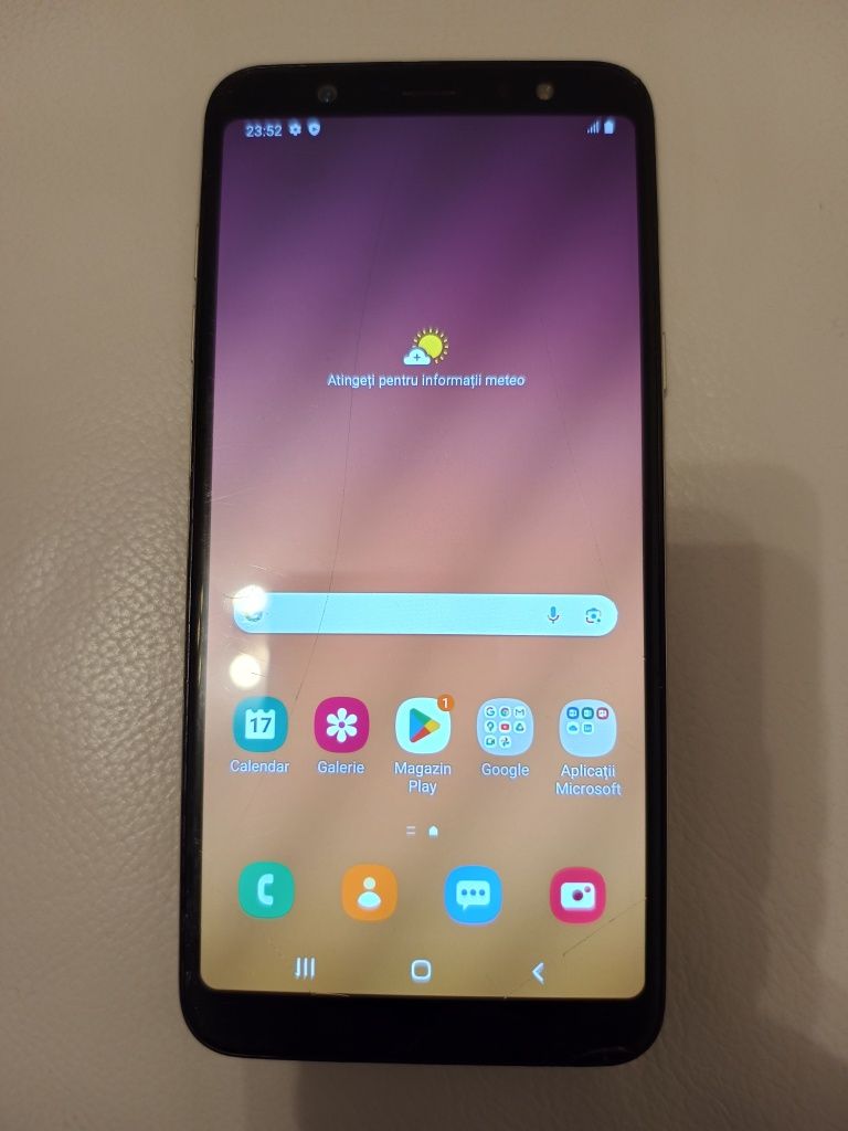 Samsung A6+,dual SIM,culoare gold.
