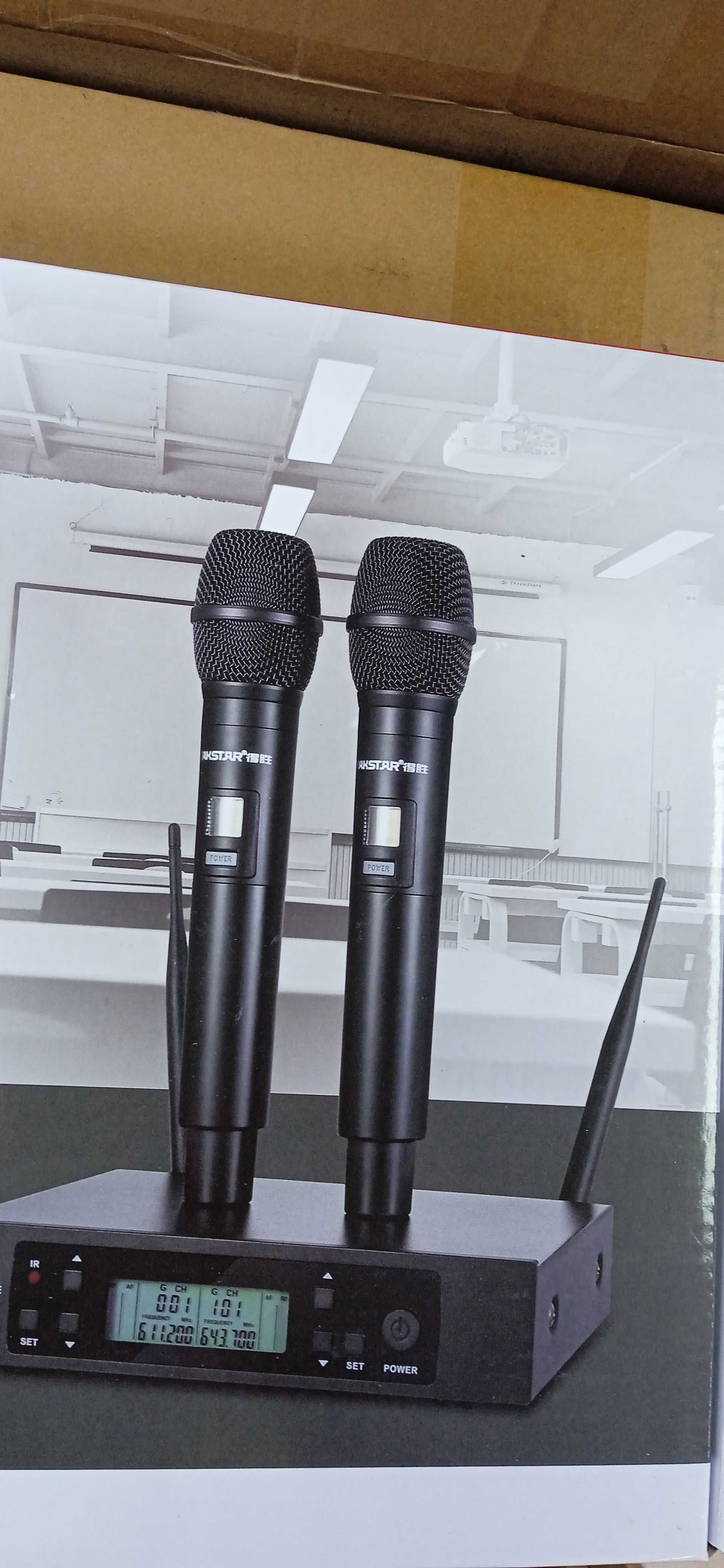 Радиомикрофоны фирмы "TAKSTAR" TS 3310UH в к-плекте 2 шт маг."СПУТНИК"