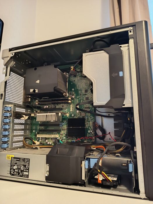 PC warkstation dell t3600, xeon E5 1603, 8 GB, ssd 240 gb