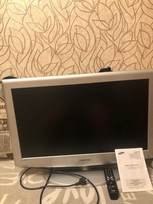 Продам телевизор Samsung диагональ 81