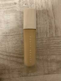 Fond de ten Fenty beauty nuanta 185