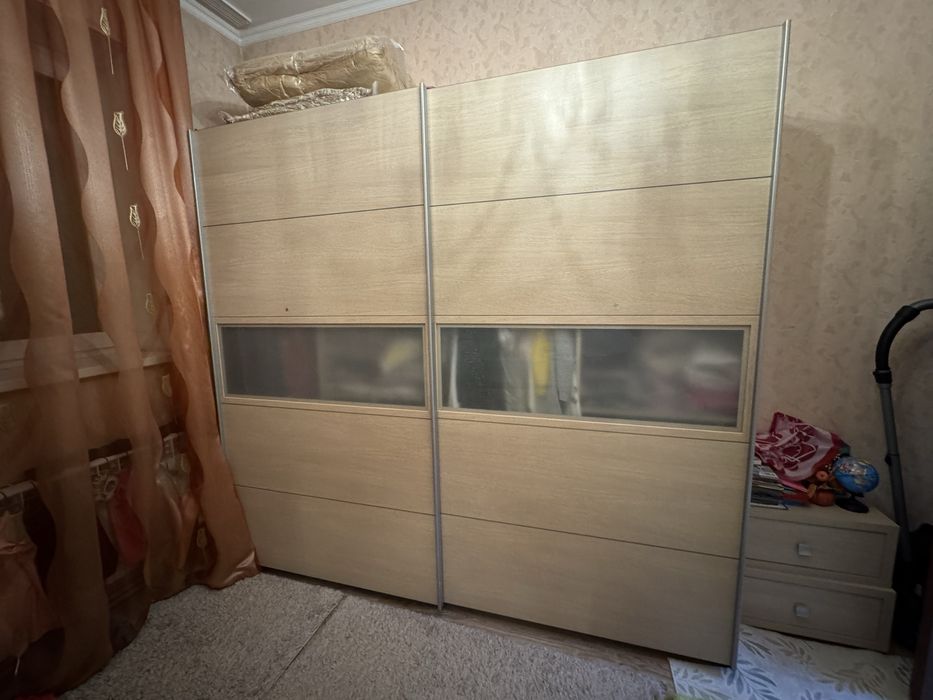 Спальный гарнитур