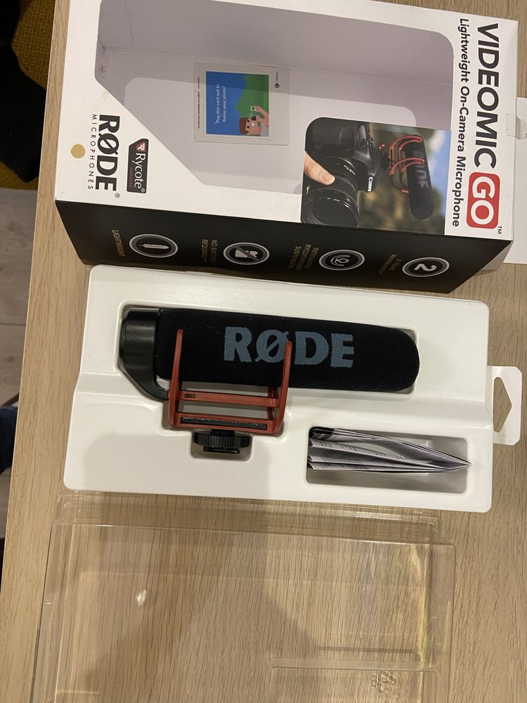 Микрофон Rode VideoMic Go + ветробран Deadcat Go