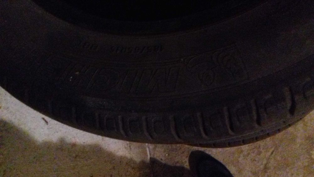 Vând cauciucuri de vară