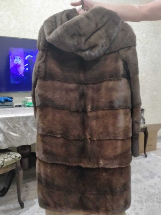 Продам норковую шубу