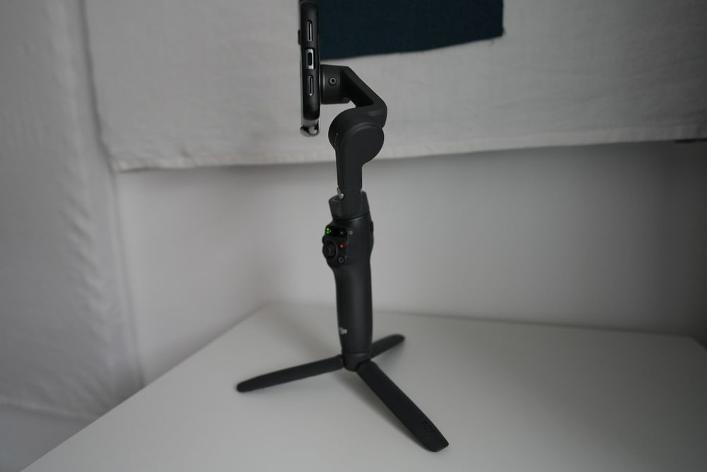 Stabilizator Dji Osmo Mobile 6 Slate Gri DJI OM6 - Ca NOU