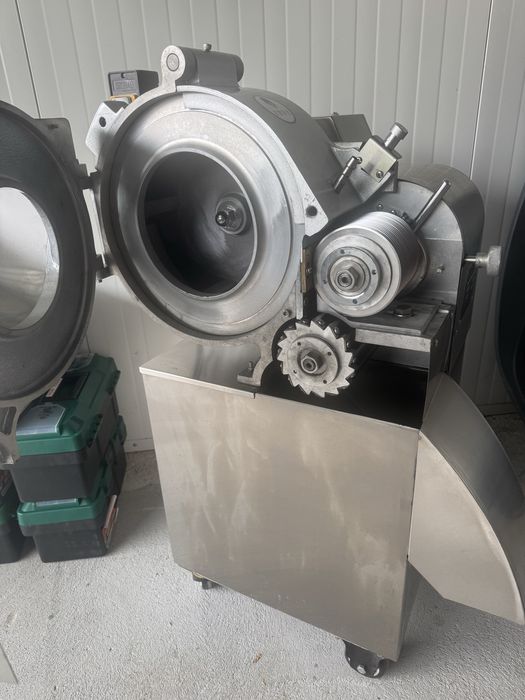 Машина за рязане на зеленчуци