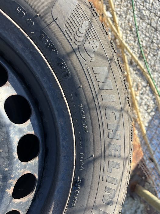 Гуми зимни  с джанти Michelin Alpin