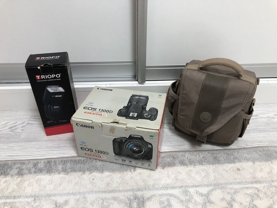 Canon 1300D фотоаппарат