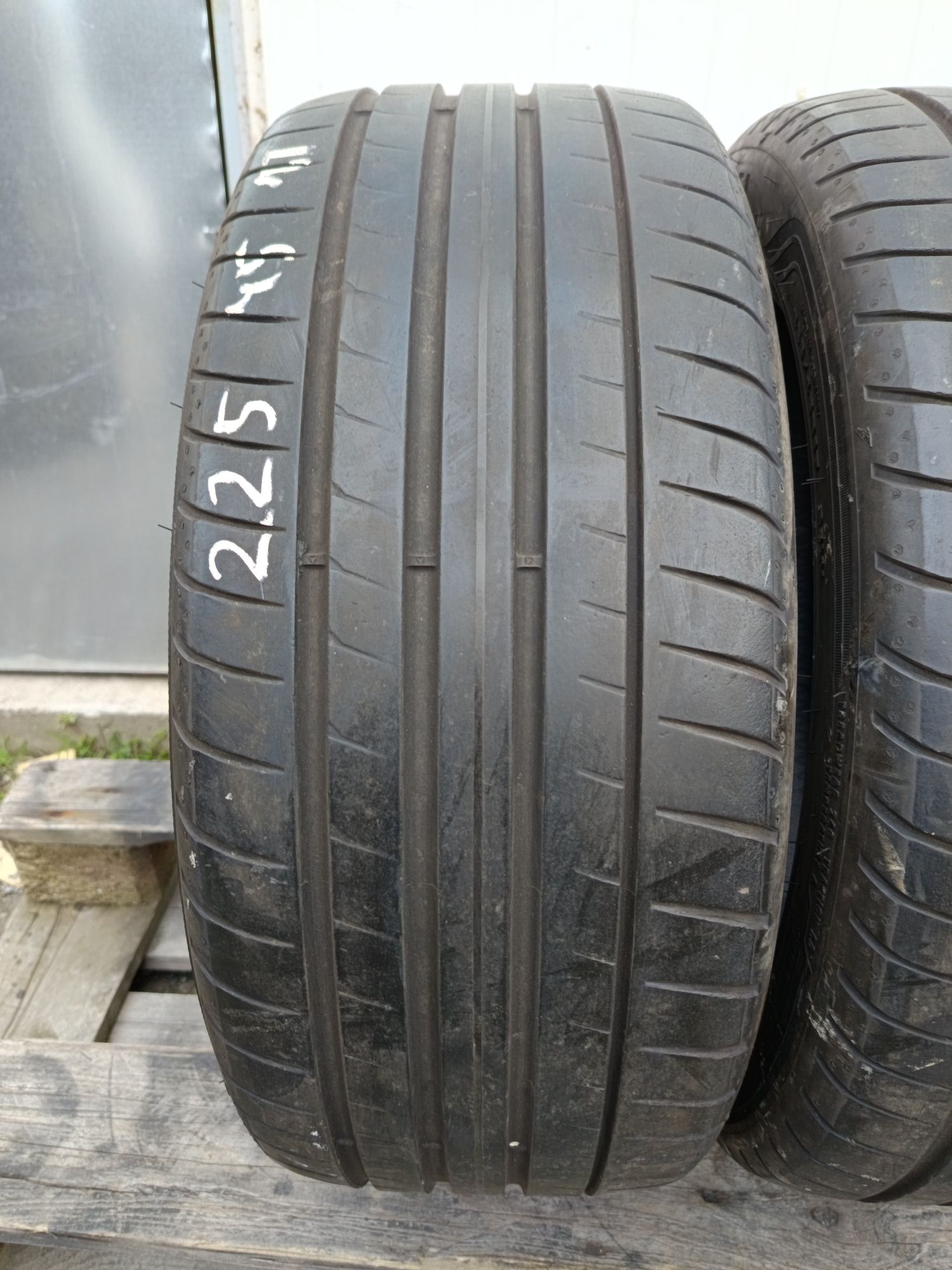 Летни гуми 225 45 R 17 GOODYEAR Дот 3820