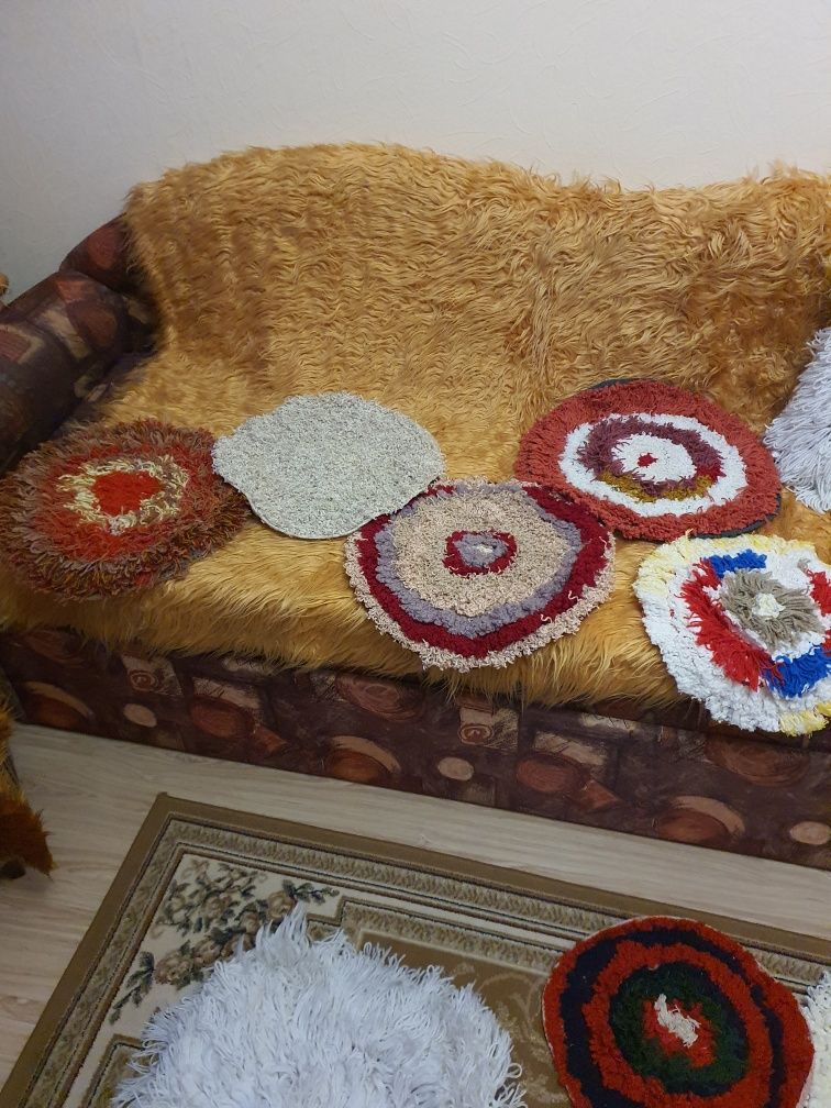 Ръчно плетени столовки