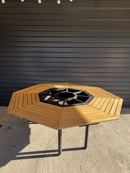 Стол-гриль на 8 мест