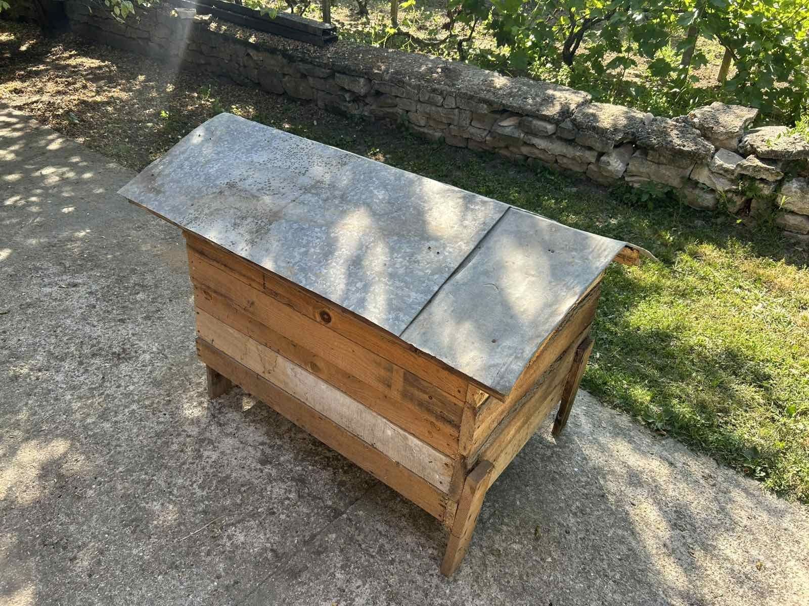 ПОДАРЯВАМ кучешка къщичка