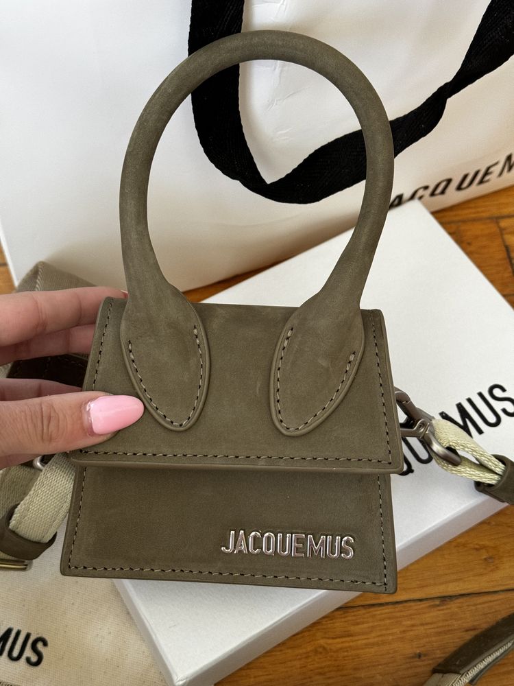 Оригинална чанта jaquemus