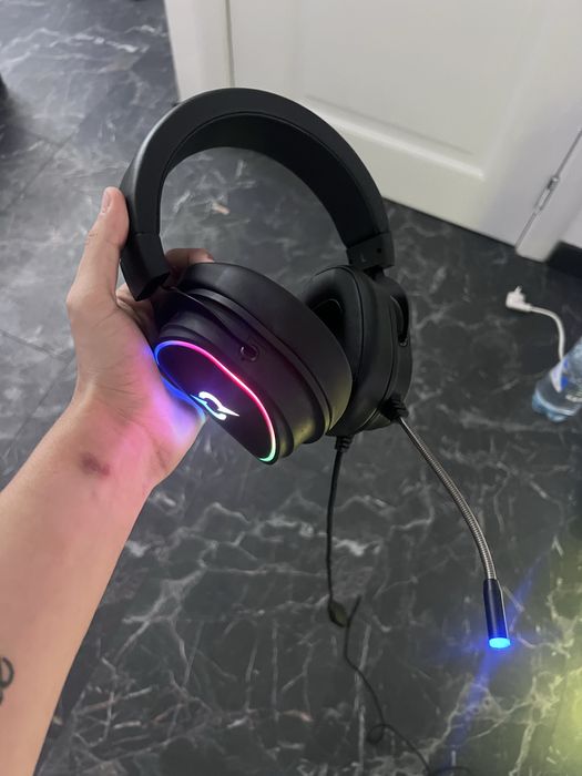 Vand pc gaming,full setup pret mic!!!