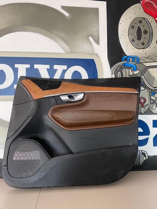 Fata de usa dreapta fata Volvo XC90 31393114