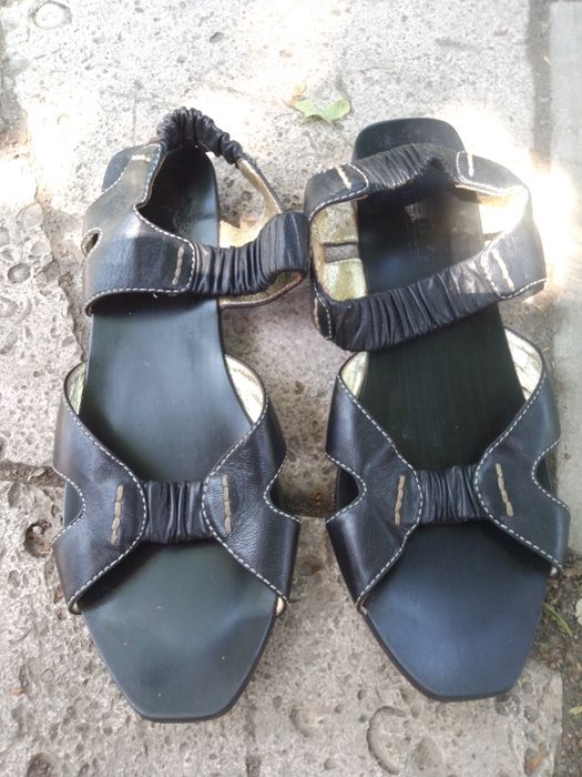 Продам басаножки 38 размер новые