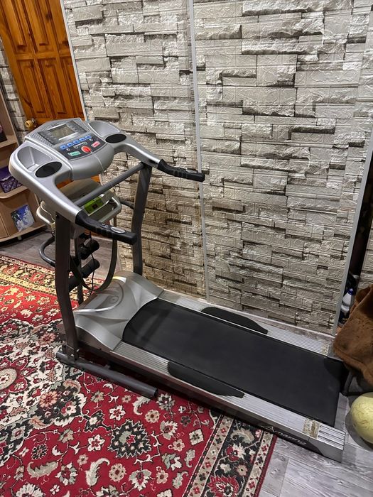 Беговая дорожка, тренажёр