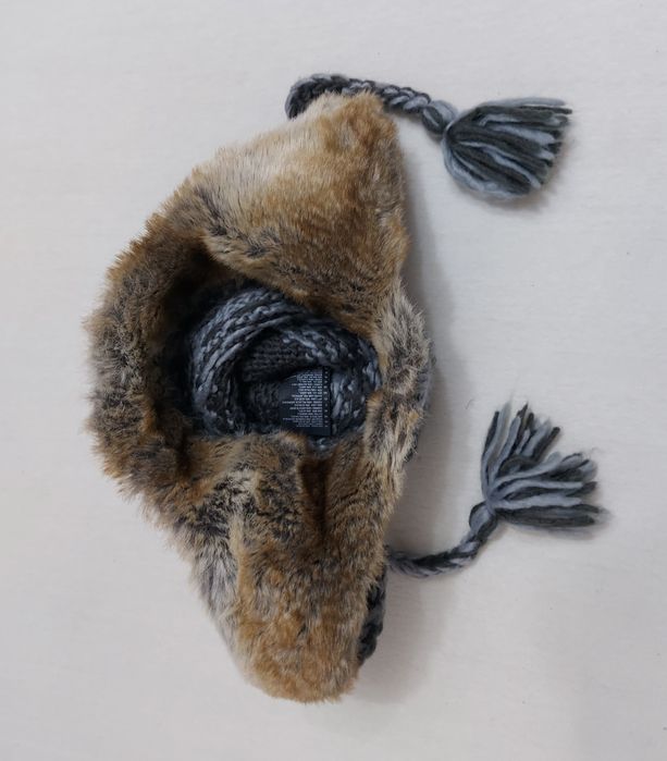 Caciula tricotată BARTS design nordic căptușită cu blană lână One Size