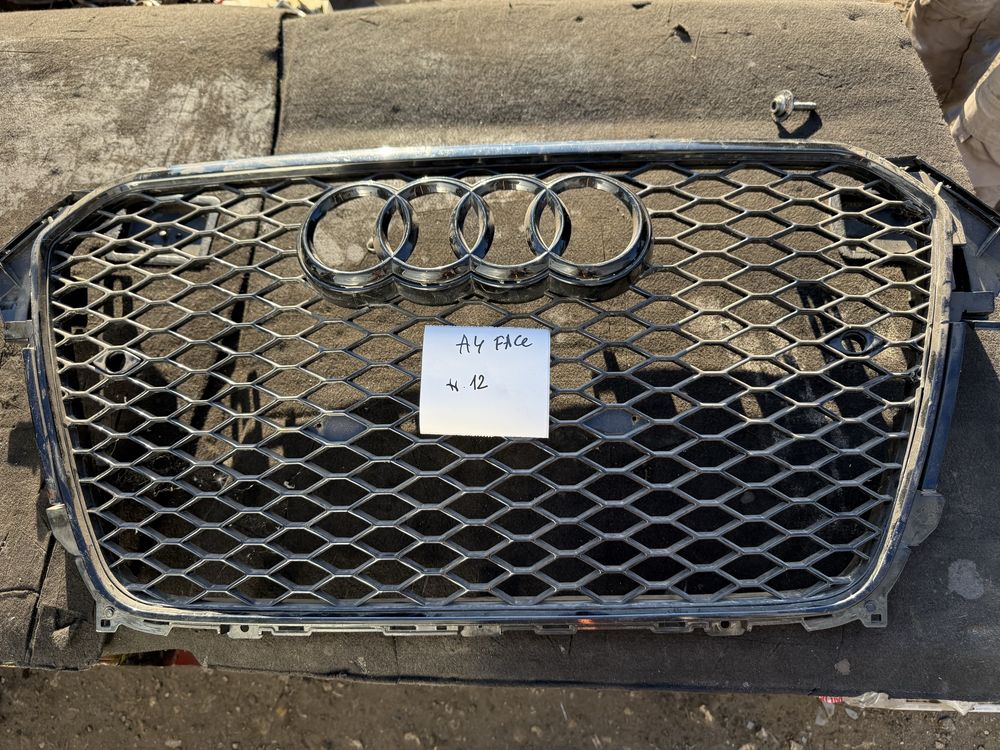 Декоративна радиаторна решетка Audi A4 b8.5 facelift пчелна пита ном12