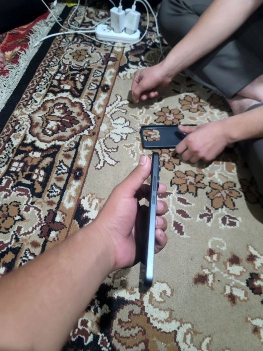 Redmi note 14 sotiladi 6/128talik karobka zaryadchiklari bor