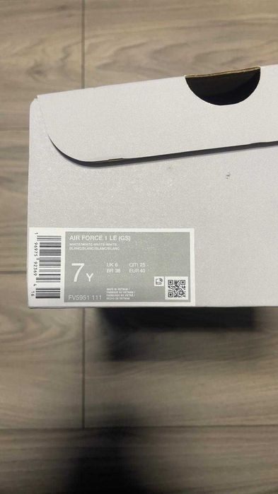 Nike Air Force 1 LE (GS) Triple White 40