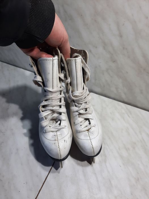 Patine gheata 369 patinaj artistic marime eu 34 ( 22 cm)