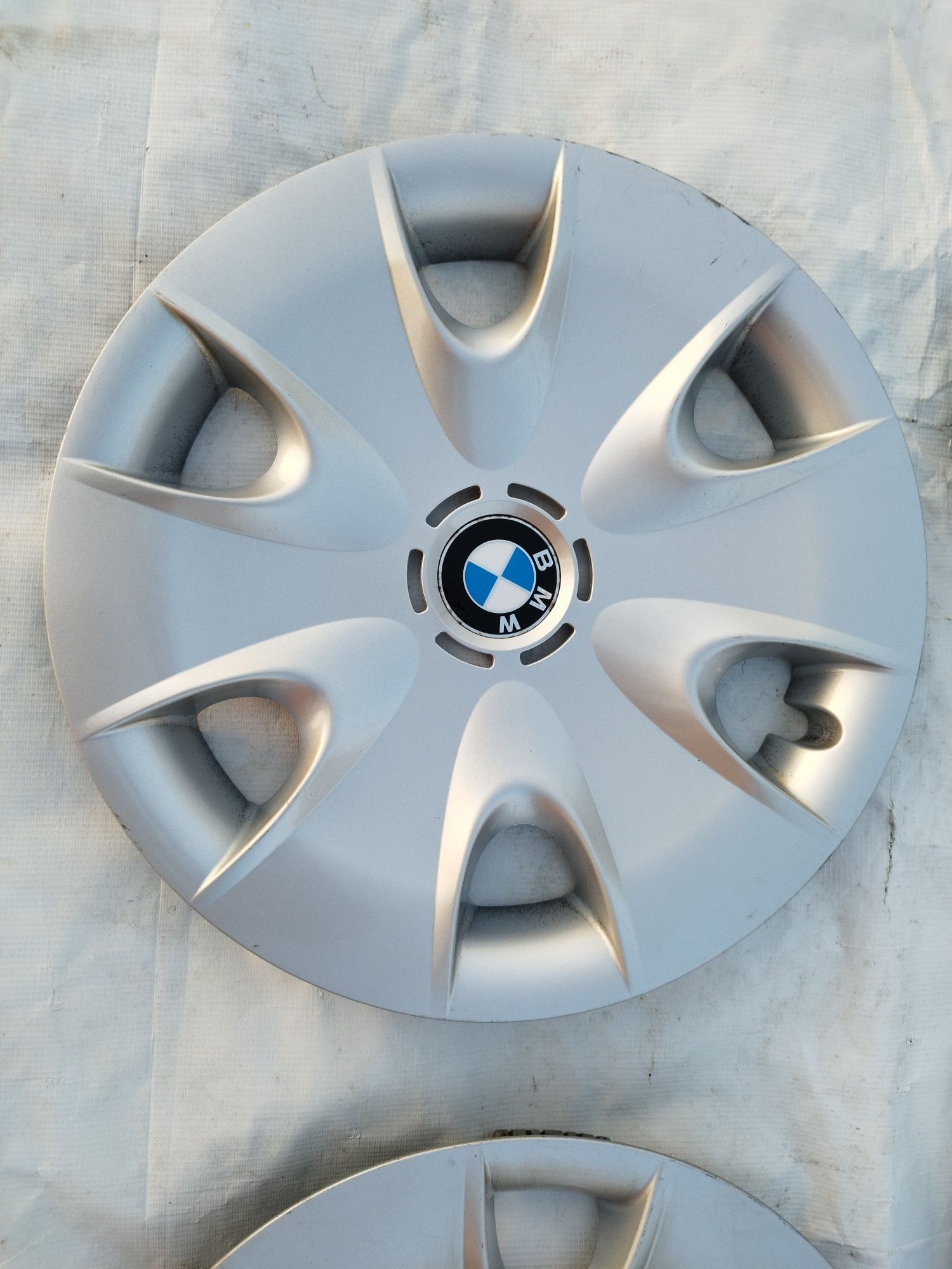 Оригинални тасове за BMW 16"