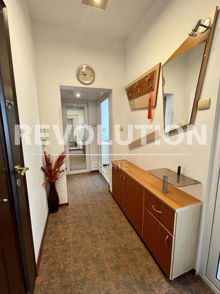 Дава се под наем Двустаен апартамент в Варна, Младост 2 - 55 кв.м за 400 € - Снимка #17