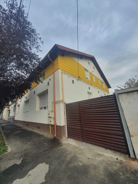 Inchiriez centru comercial in centrul orasului Satu Mare, pe strada Iu