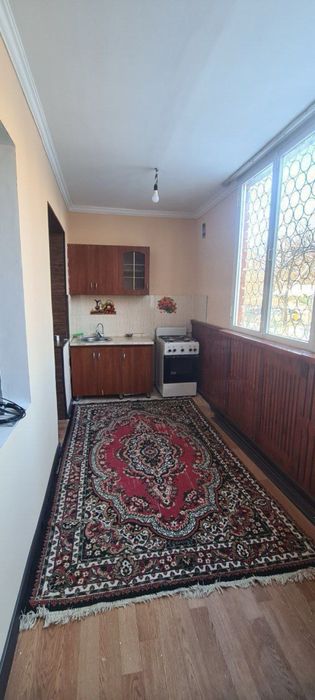 Аренда 2 комнатной квартиры на 1-этаже Юнусабад 18-квартал