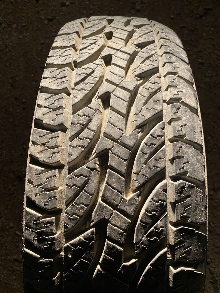 Шина 215/75R15 (1шт)