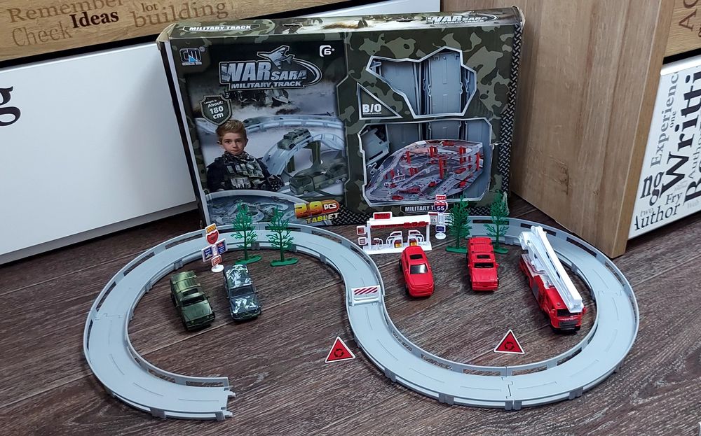 Игровой набор военный и пожарный