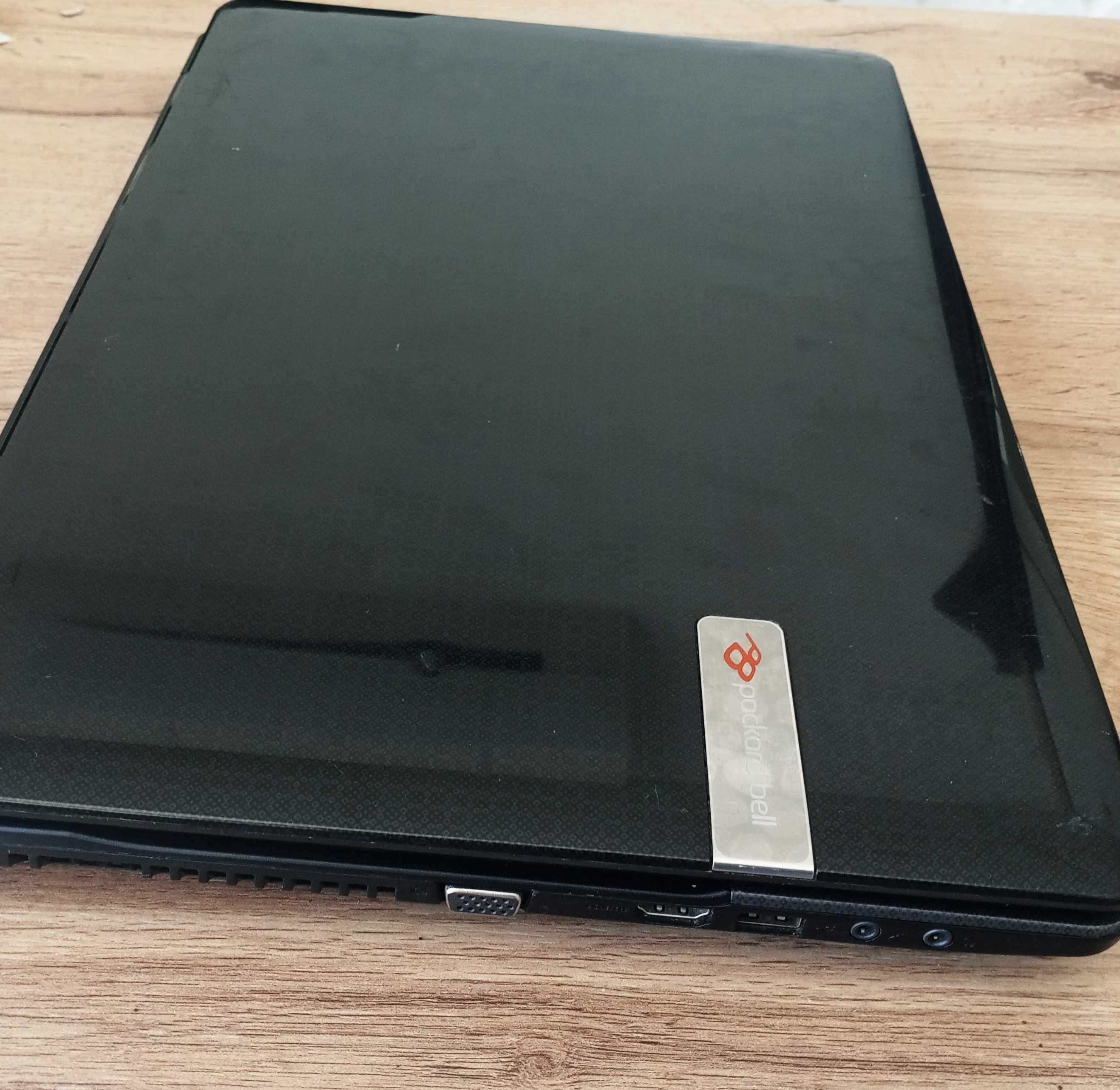 Лаптоп PACKARD BELL i7 SSD 17 "
