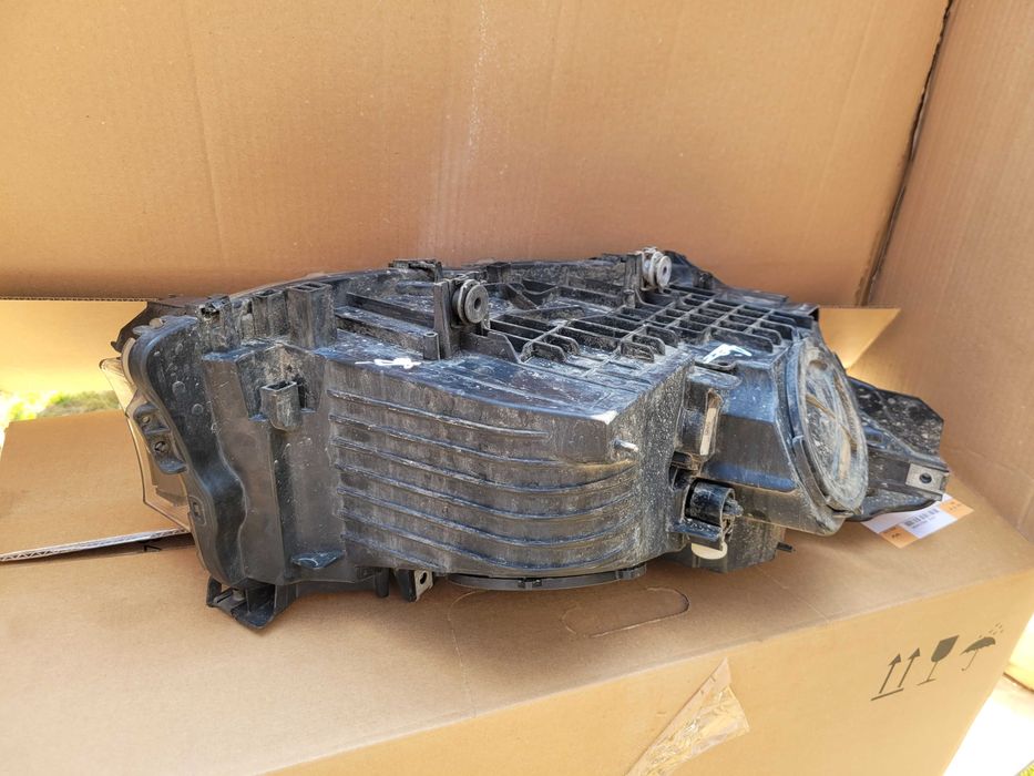 Set Faruri LED BMW Seria 3 GT F30/F31/F34 2011-2014 - la cutie