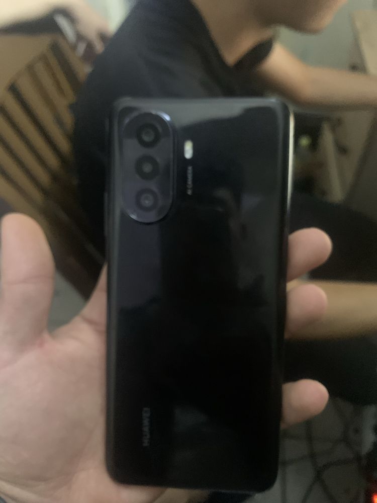 telefon sotiladi huawei