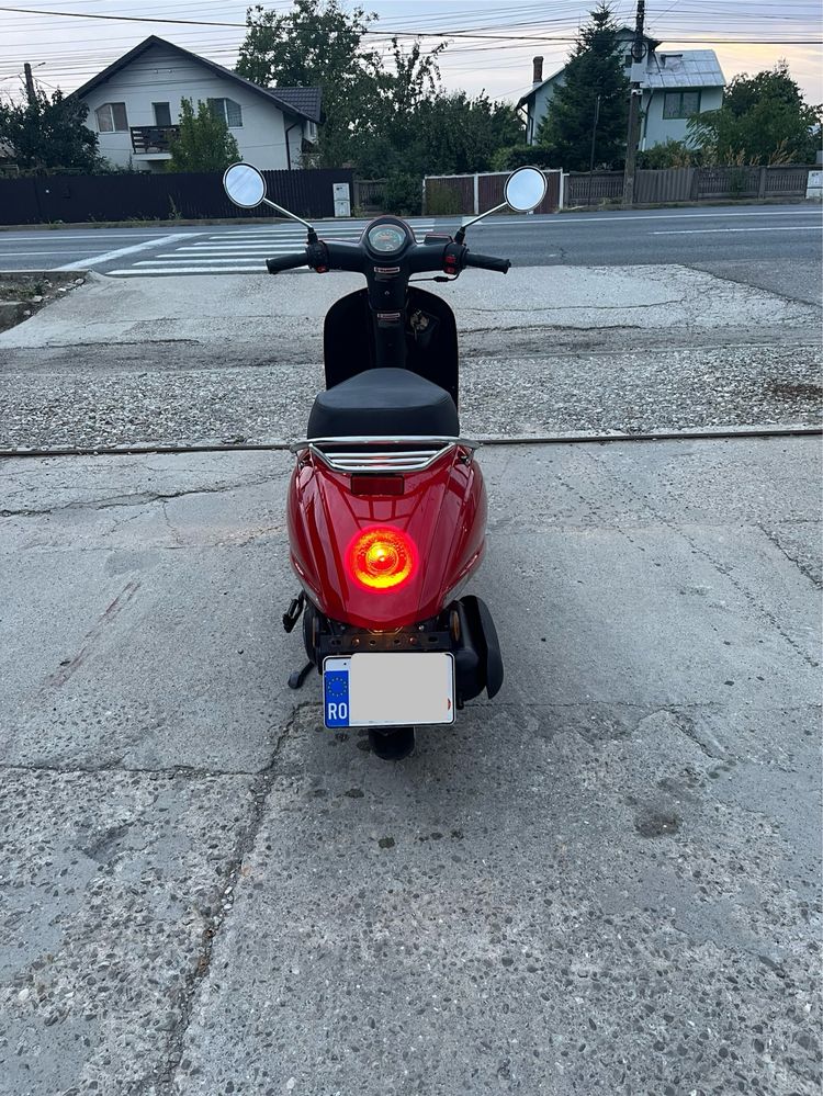 Scuter 49 cc Motowell Germania( Vespa Primavera)service, 2200 km, acte