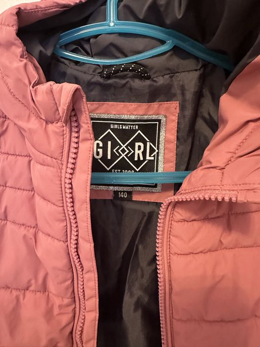 Geaca fetite 140 cm stare perfecta