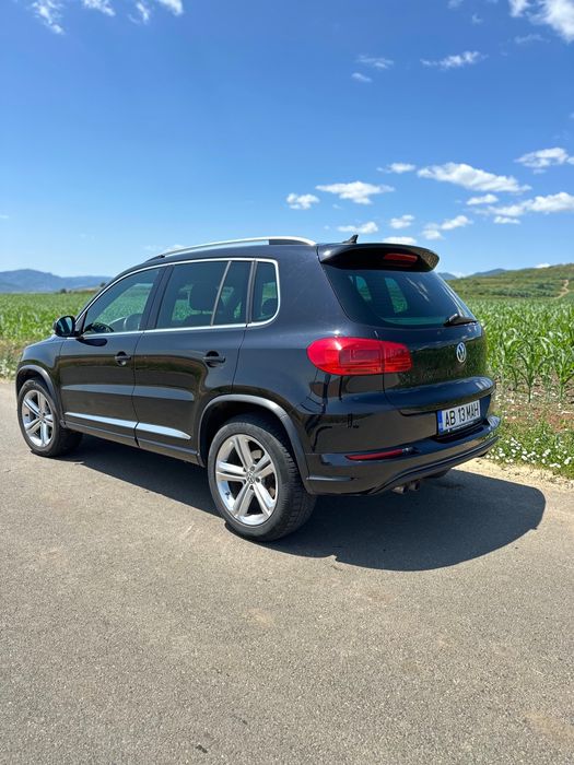Volkswagen Tiguan / 4x4 / R-Line / Dynaudio