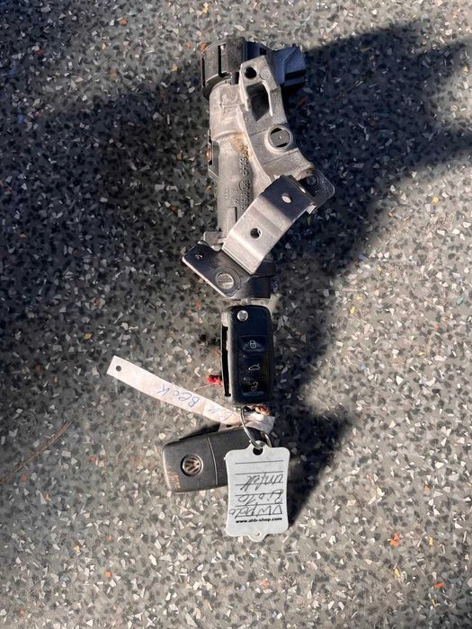 Contacte cu cheie Vw Golf 5 plus/touran/ caddy