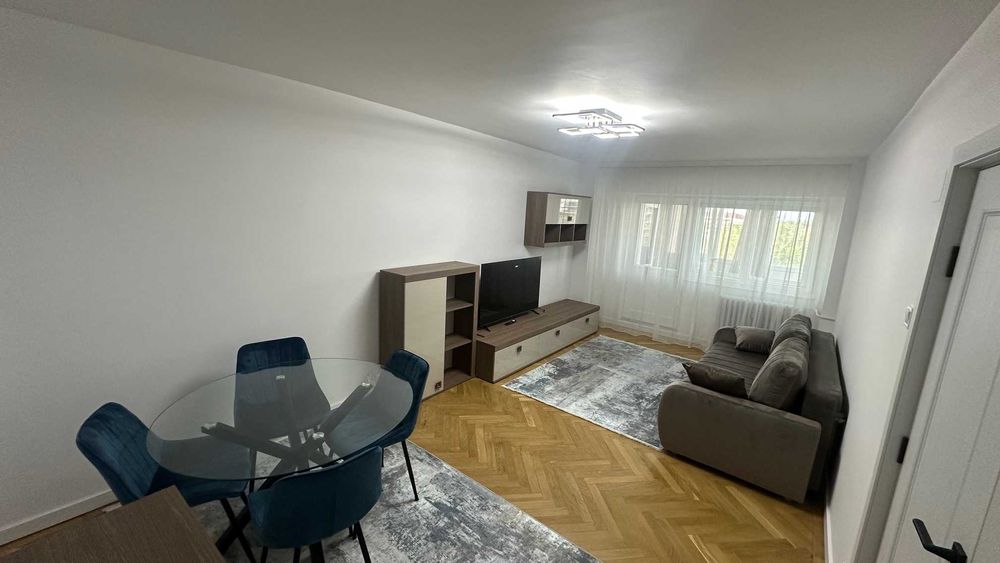 Inchiriez apartament 2 camere 700 Euro
