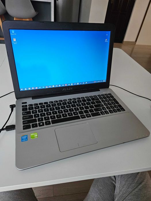 Laptop + Rucsac, 8Gb RAM, SSD 256 GB + 1TB HDD