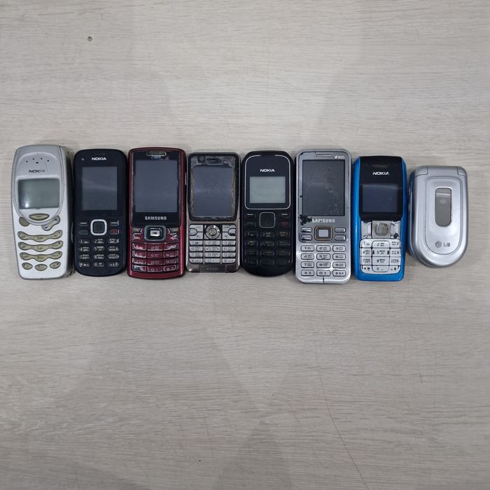 Продам телефоны для связи.
