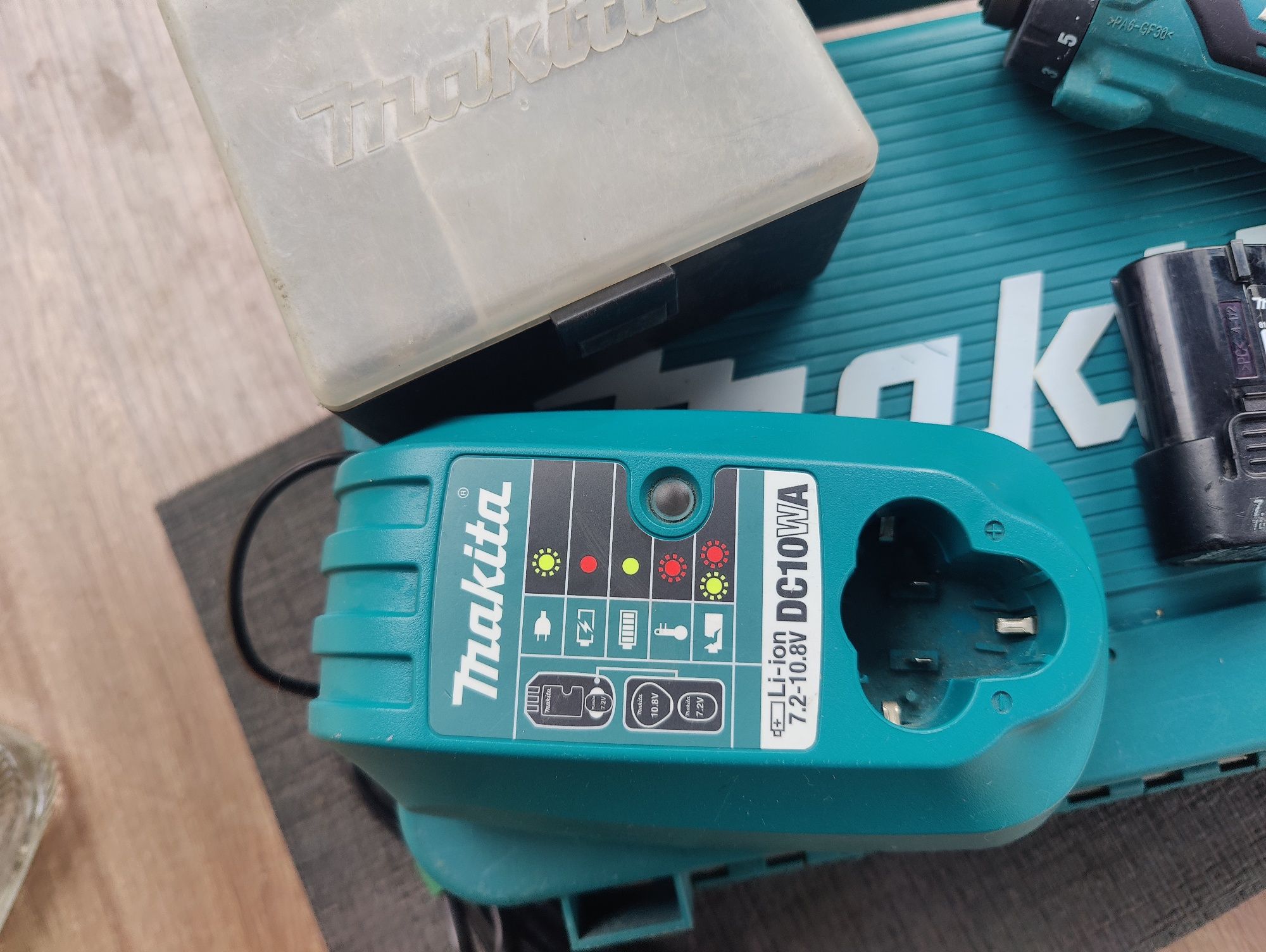 Электро отвёртка Макита Makita DF012D электроотвертка