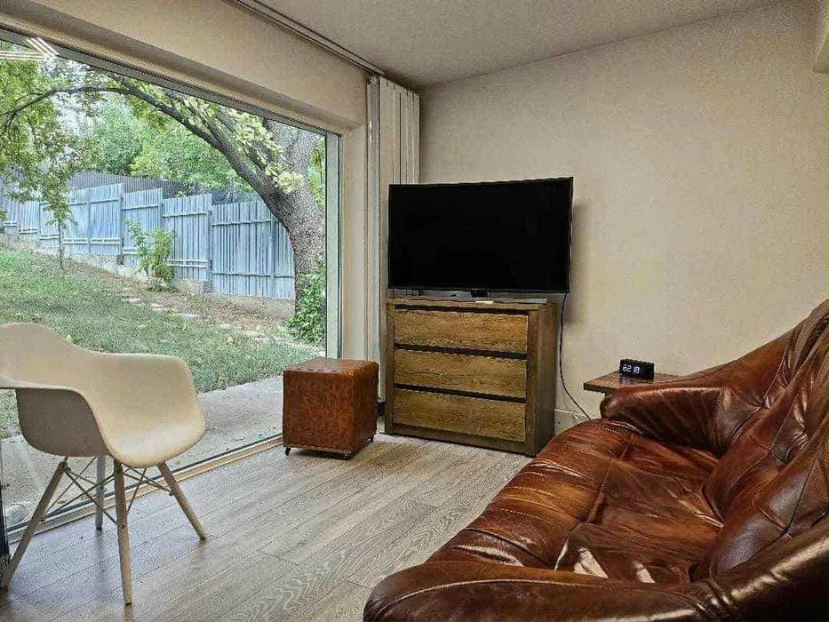 Central Casa de inchiriat , zona UMF - Sararie , strada Hotin